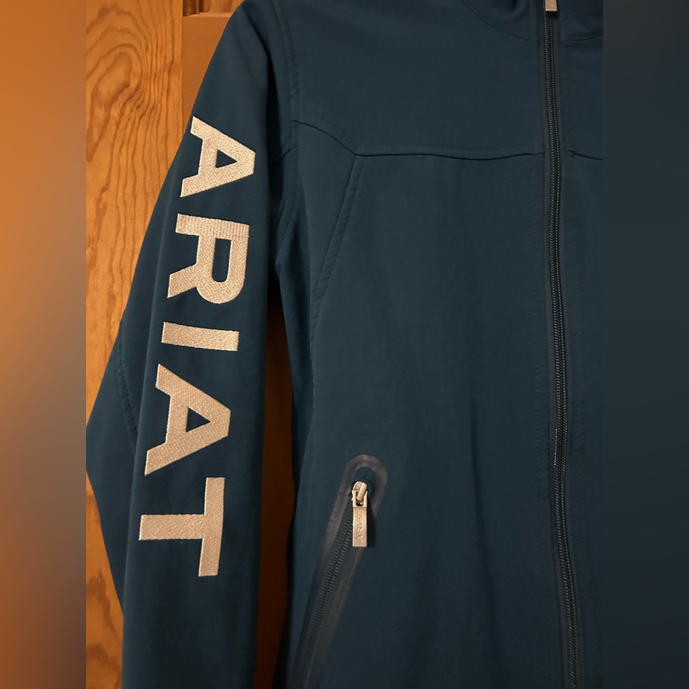 Ariat Softshell Jacket - image 3
